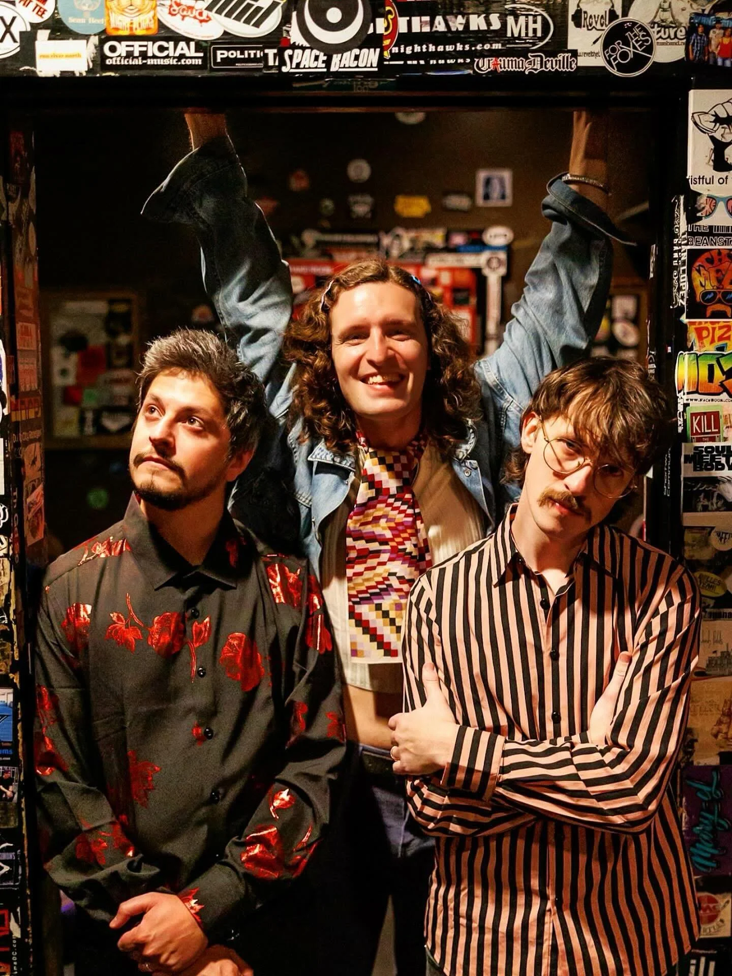 NEW SHOW ALERT 🚨 NOV 16, 9PM we&rsquo;re playing @galaxyhut in Arlington with our friends @dougie_band 

📸 by @semicharmedlifephotography backstage @jamminjava