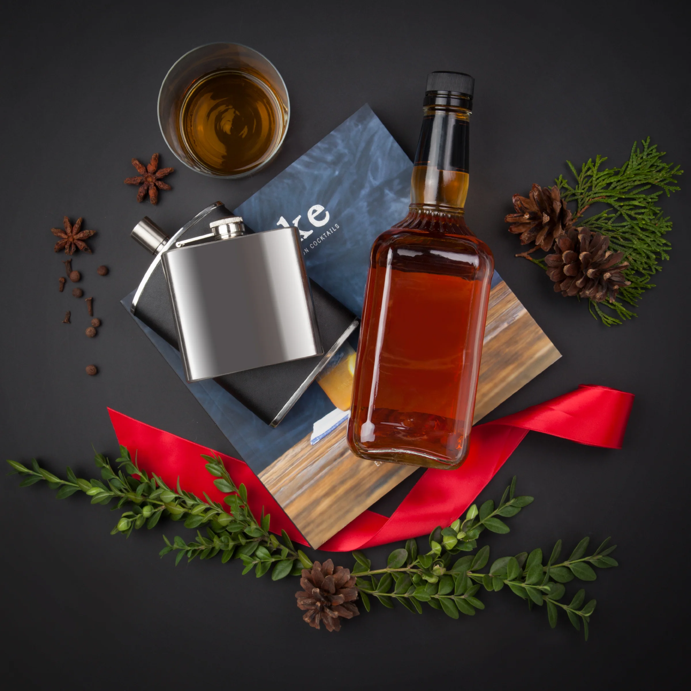 HOLIDAY_GOODS_Whiskey-Lover.jpg