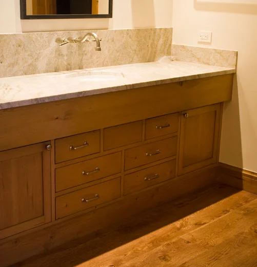 bathroom2.jpg