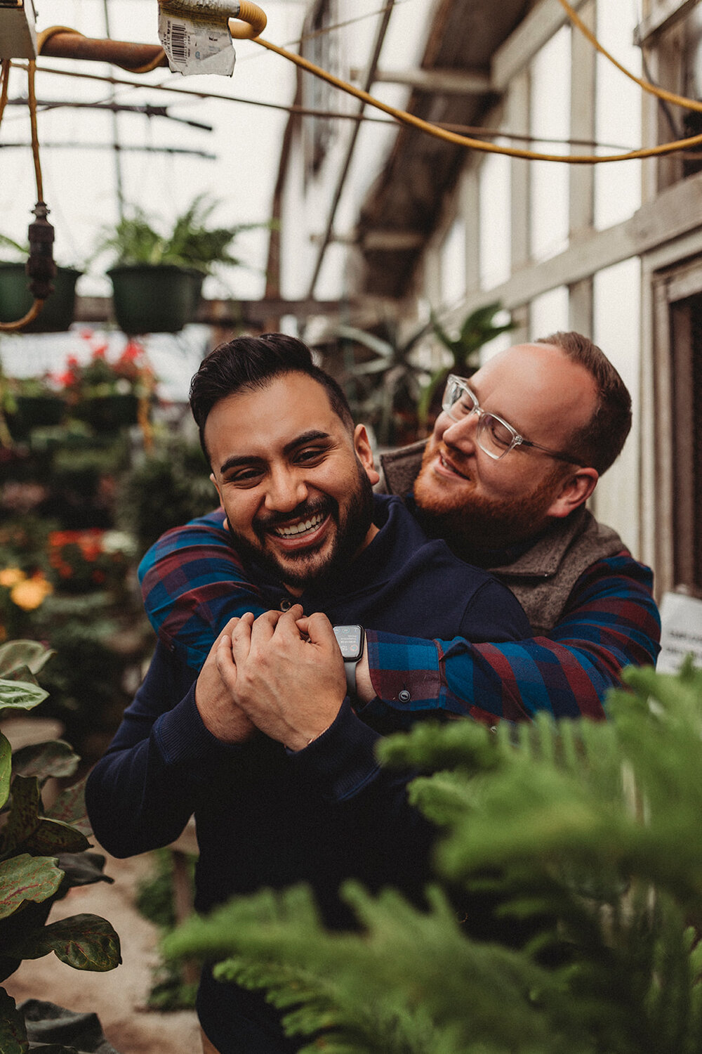 Arkansas-greenhouse-engagement-photos1.jpg