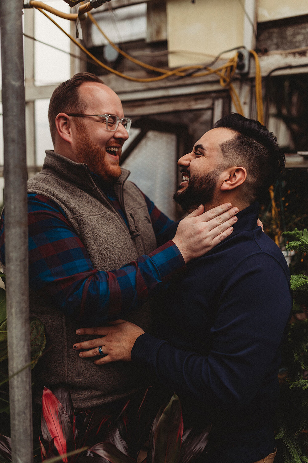 Arkansas-greenhouse-engagement-photos2.jpg