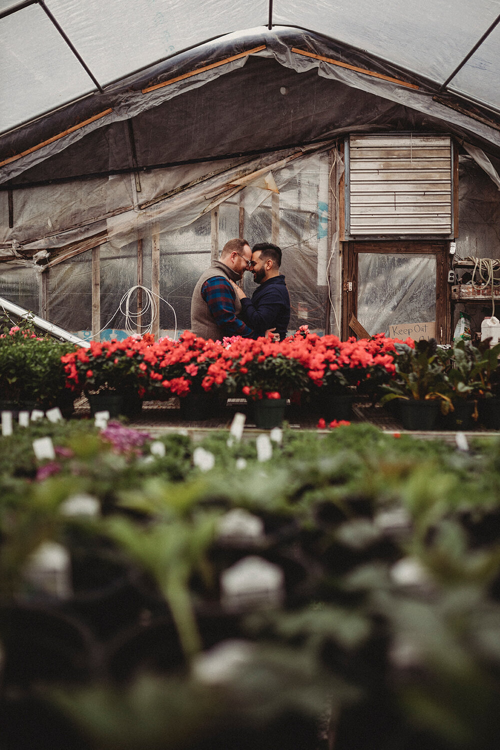 Arkansas-greenhouse-engagement-photos10.jpg