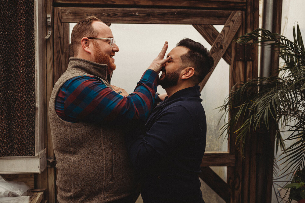 Arkansas-greenhouse-engagement-photos36.jpg