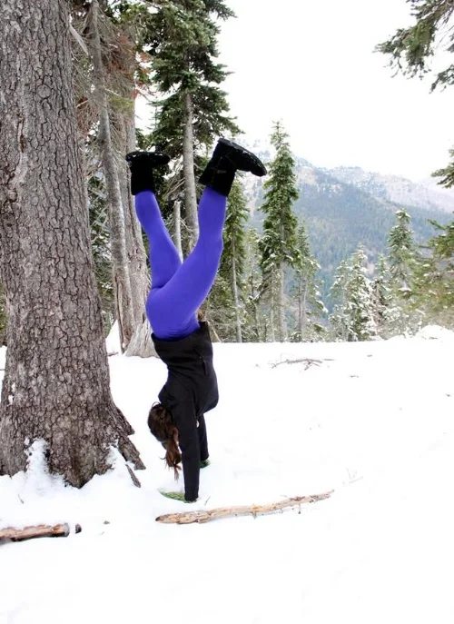 What they don't tell you about handstands in the snow is how freakin' cold it is on your hands