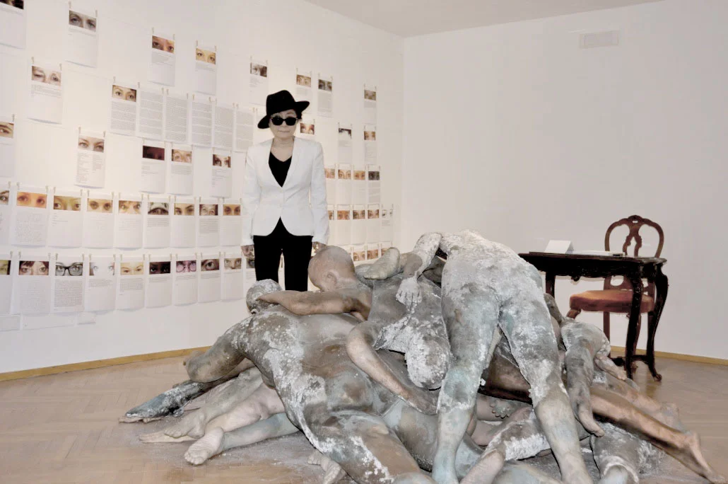 "Arising" by Yoko Ono & various participants. Photographer unknown.