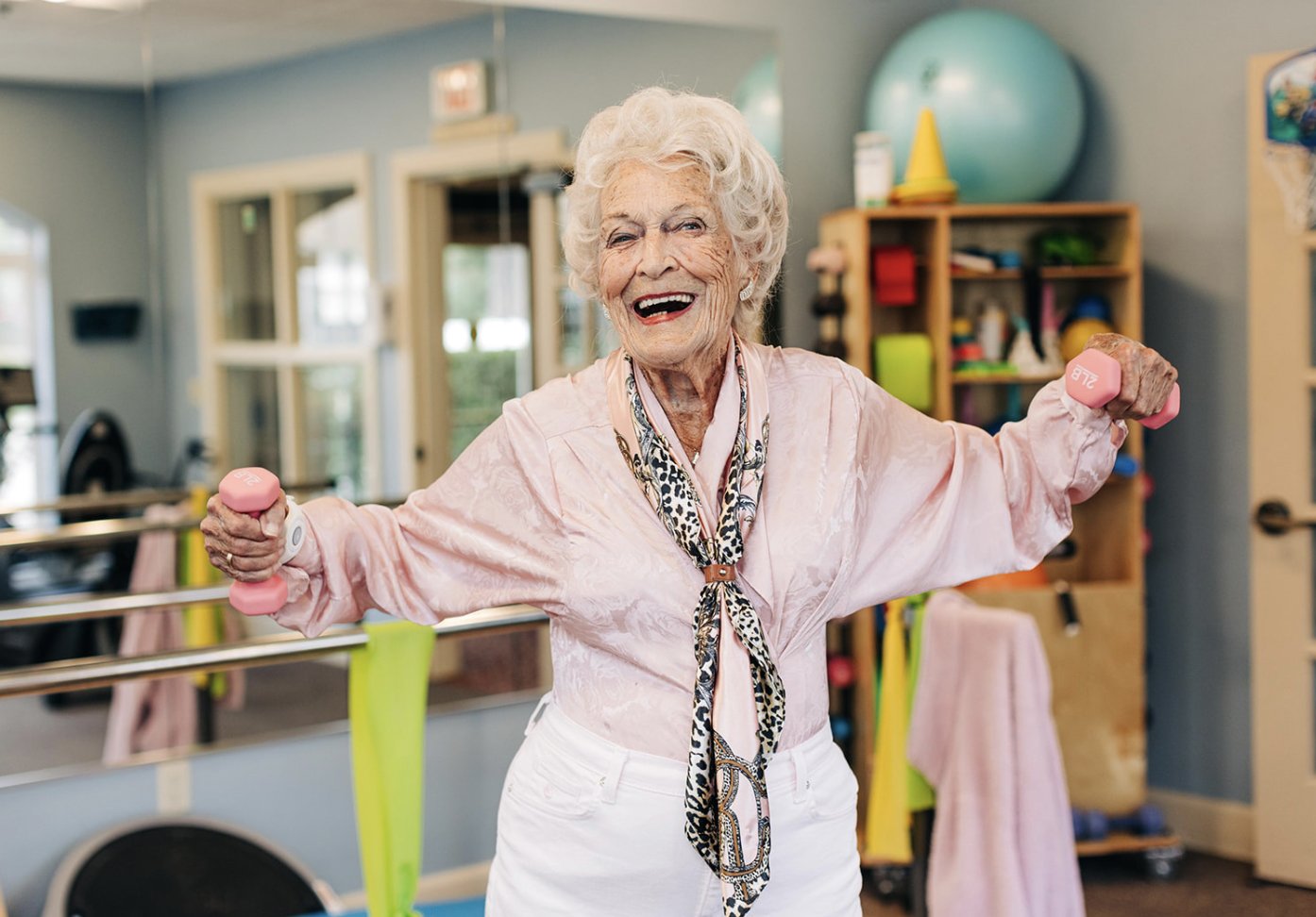  Resident smiling and working out at an Atria in CA   Kentucky Photographer  