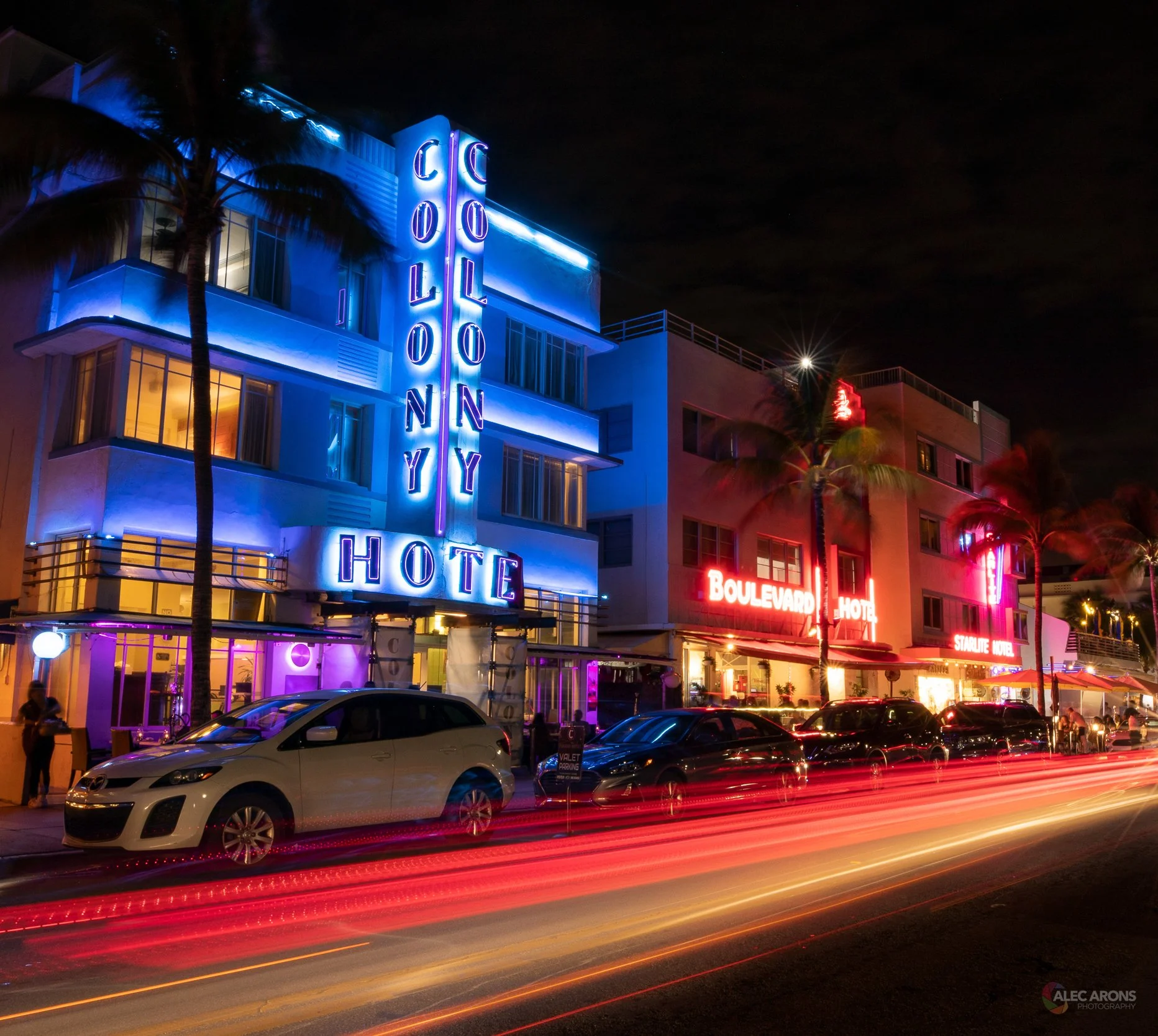 CRUISING THE BOULEVARD