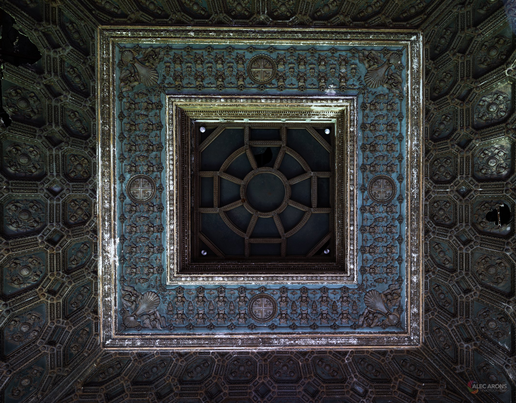 CEILING ARTISTRY