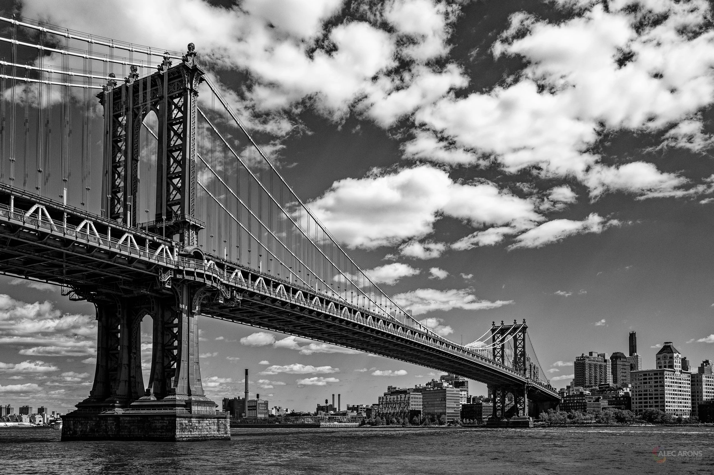 WILLIAMSBURG BRIDGE