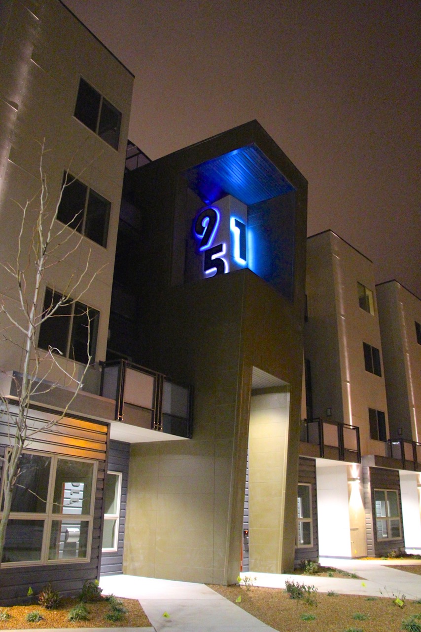 Sign-blue.jpg