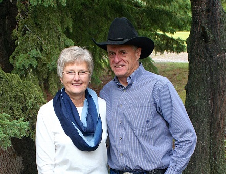Gary & Marilyn Pinder "It is amazing to see the diversity of cultures, meet interesting people (both local and fellow travelers) and enjoy the scenery of different countries."