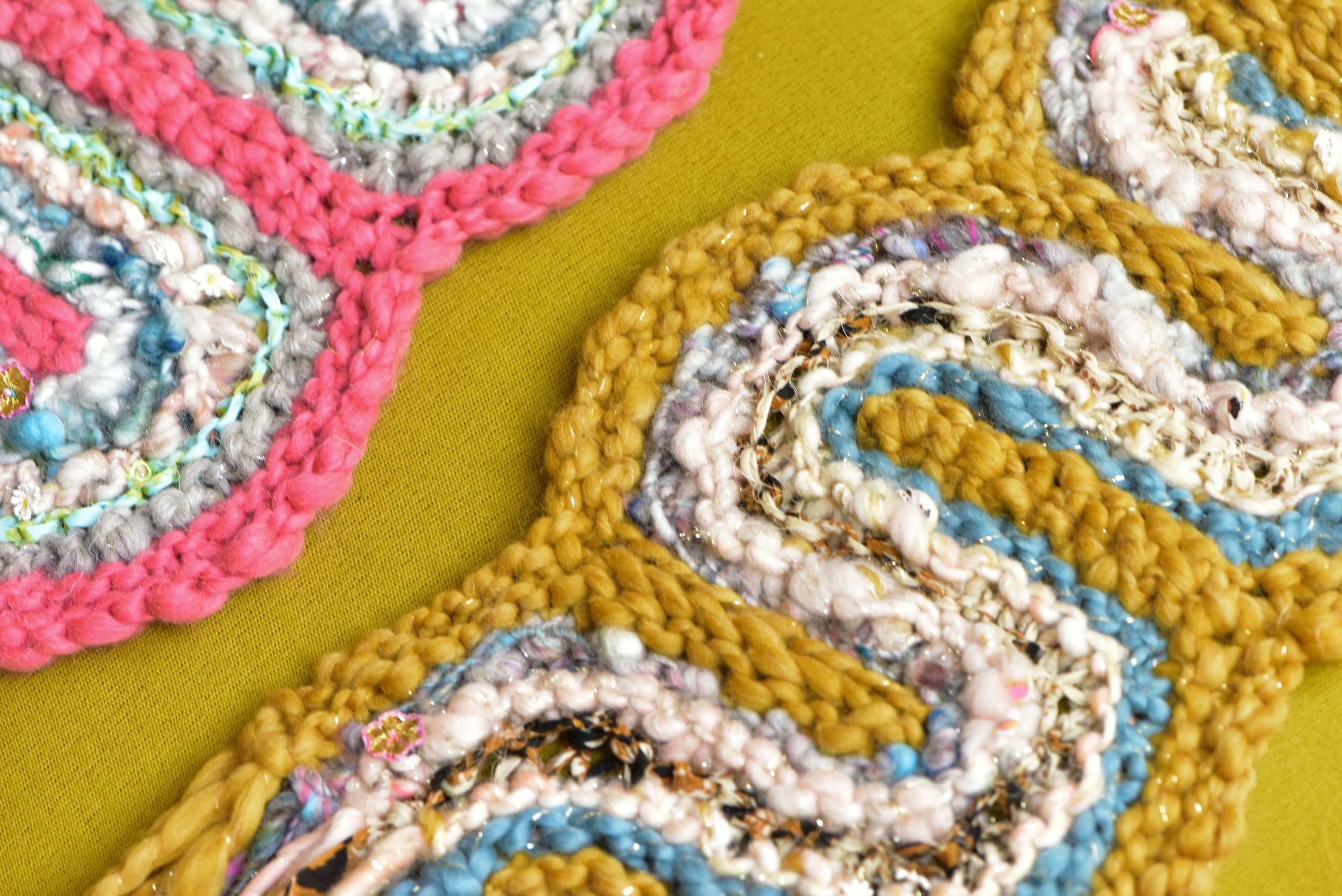 Crochet Poppy brooch / pin /decoration Crochet pattern by Crochet Luxe