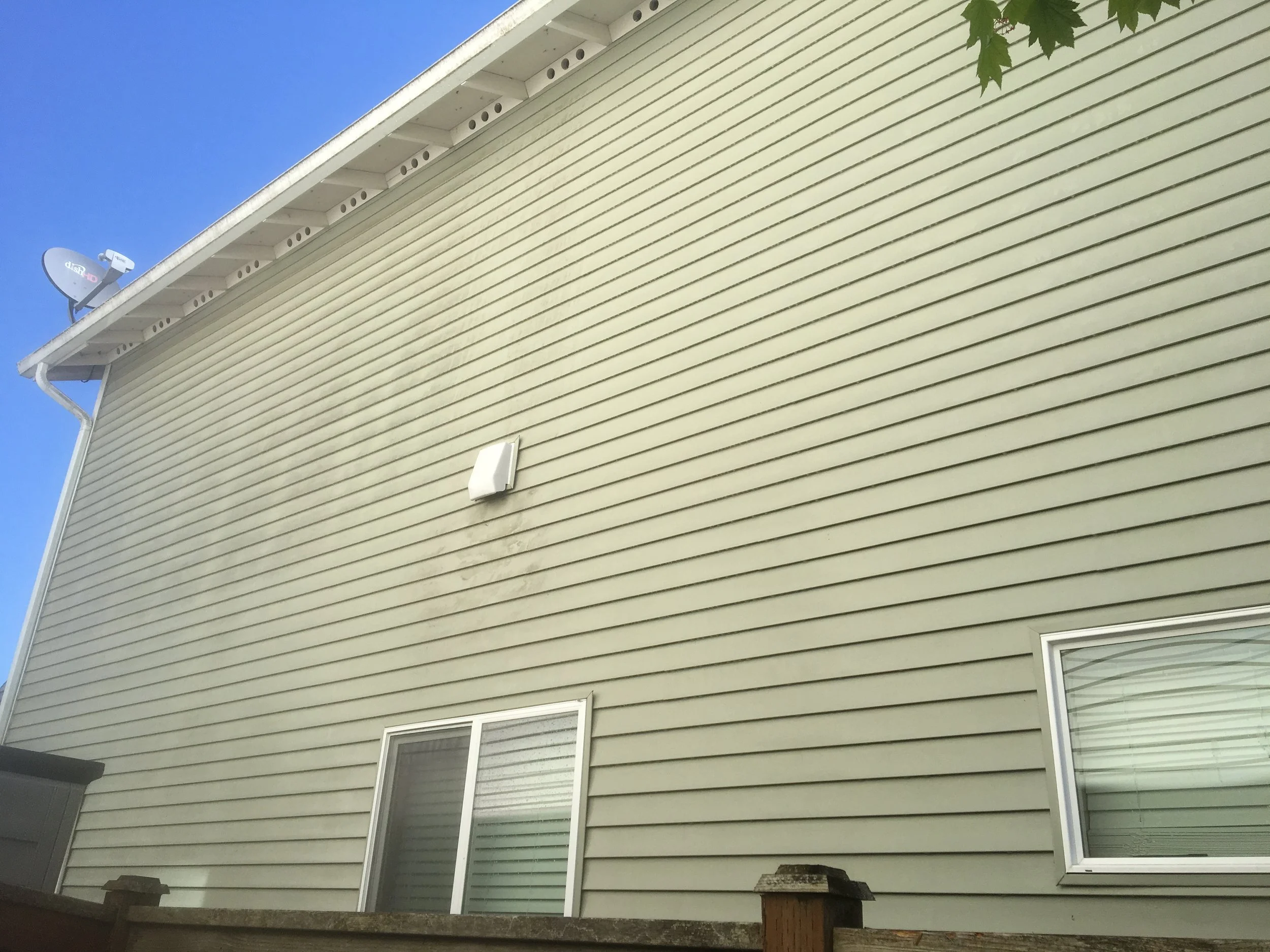 siding1_before.JPG