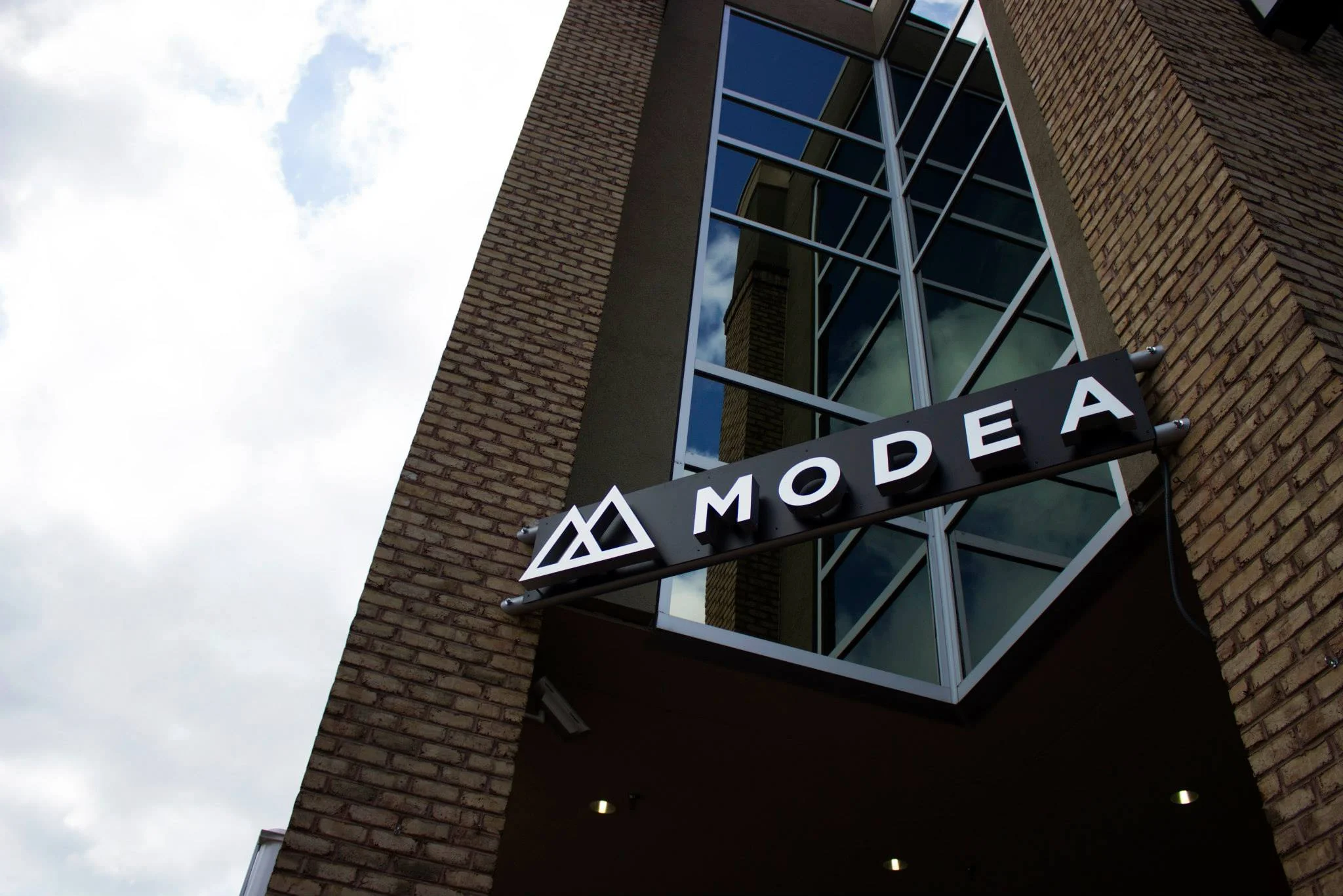 Modea.jpg