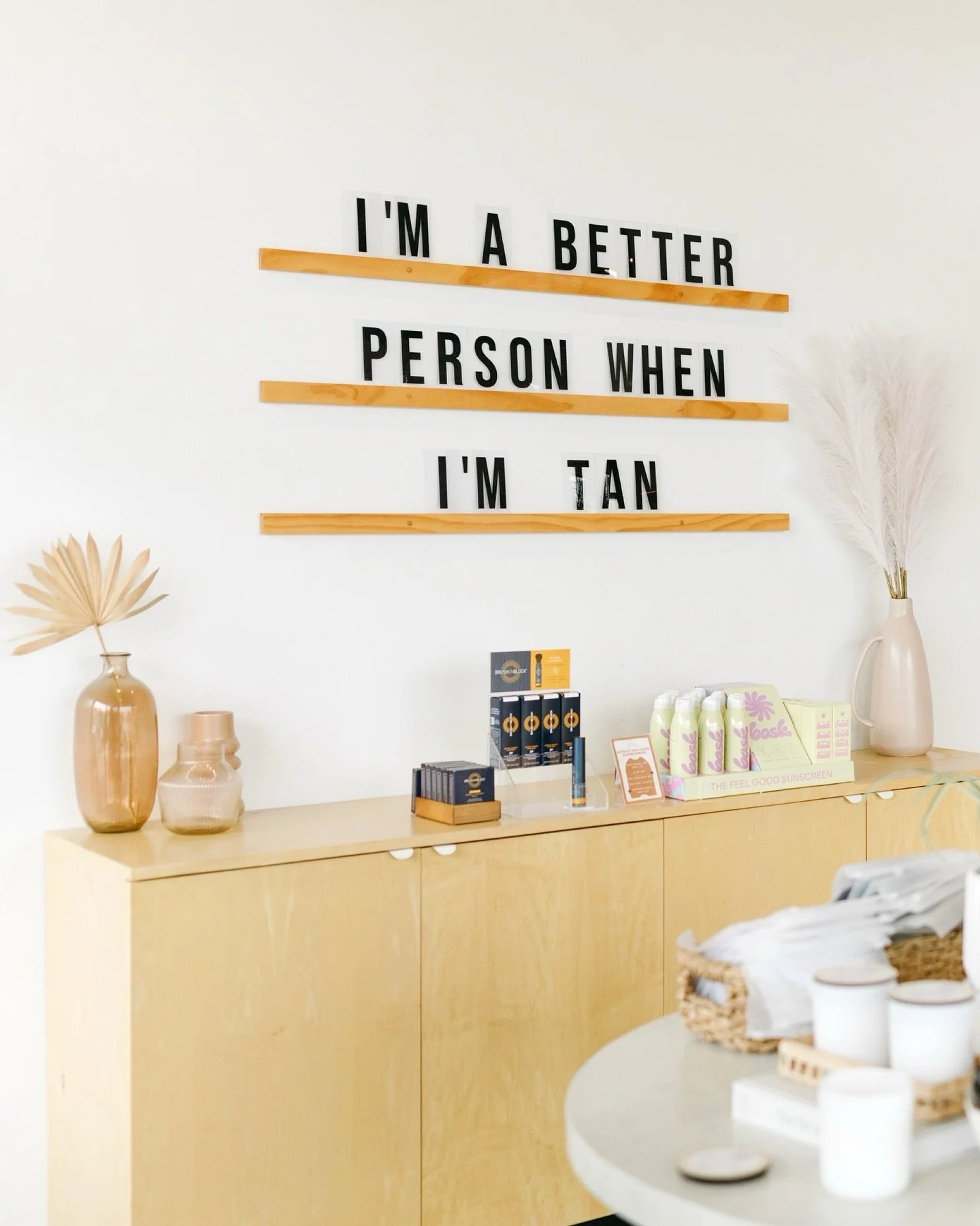 Lil cutie branding sesh for my faves at @recreatingrays ☀️✨❤️ I started working part time at RR 2.5 years ago and I instantly knew it was special! I actually just went full time with RR (still doing photography just a little less these days) and genu