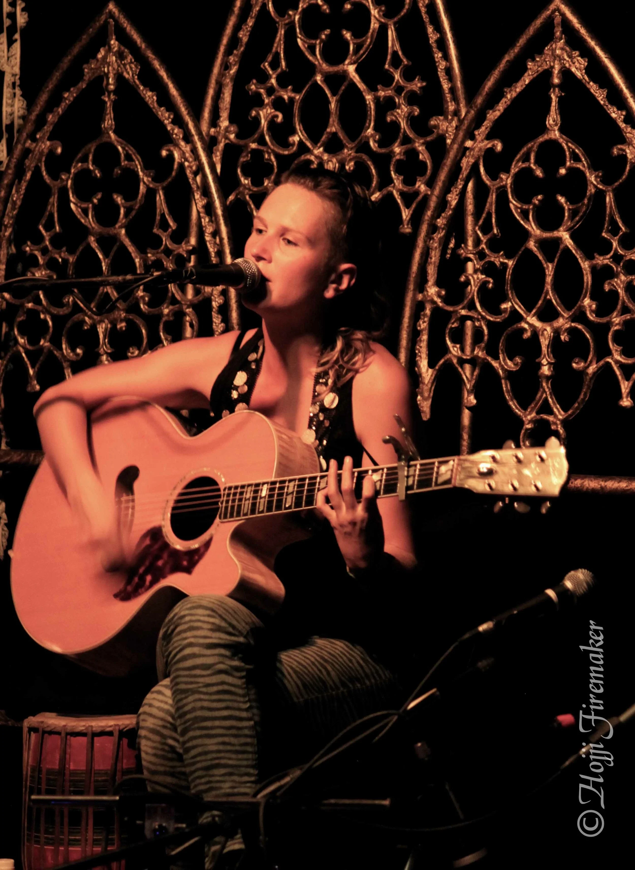 Sasha Rose acoustic live high rez.jpg