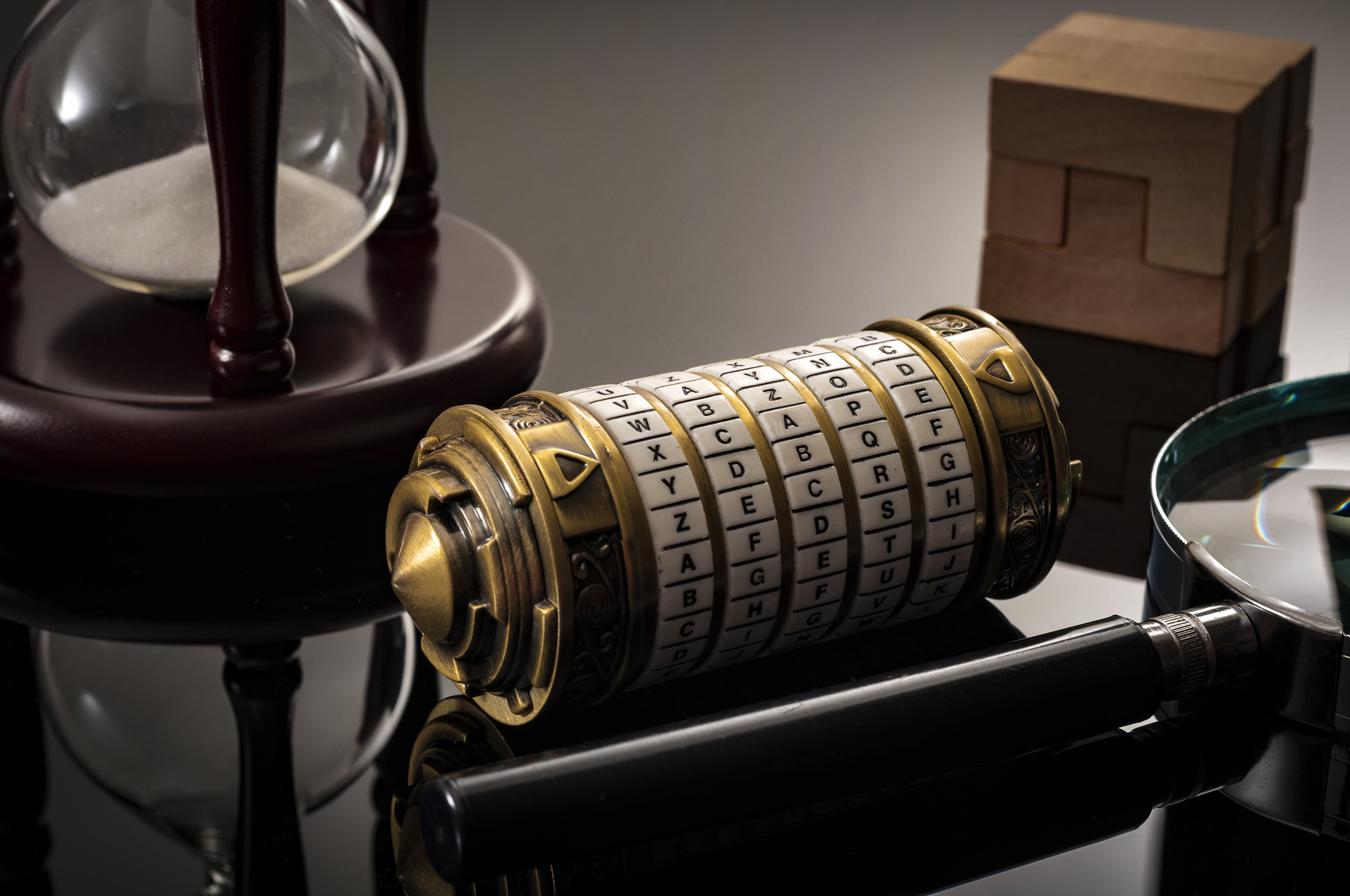 SOLVE RIDDLES, PUZZLES AND MYSTERIES IN SEATTLE'S ESCAPE ROOMS 