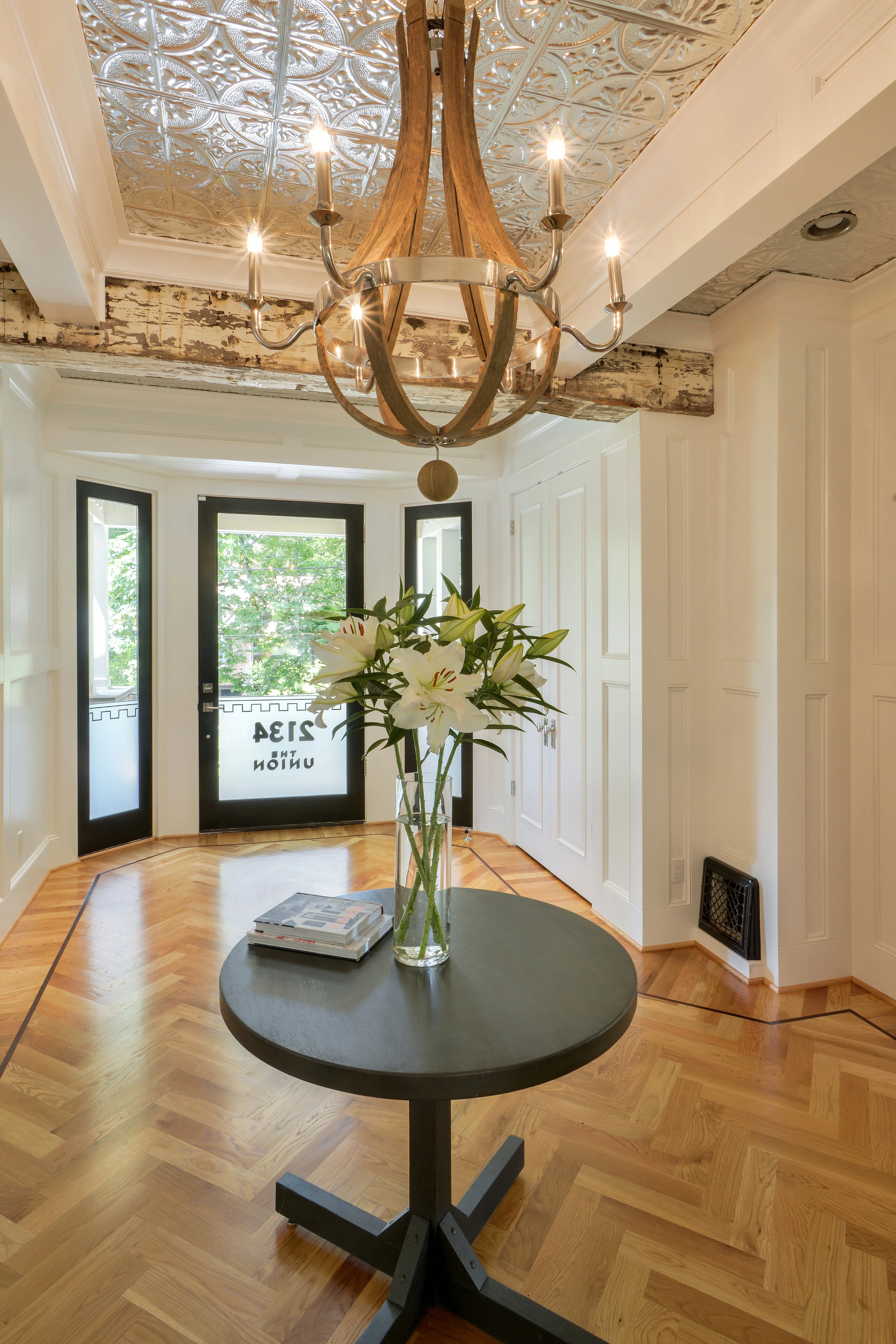 2134NE19thAve-0200fn.jpg