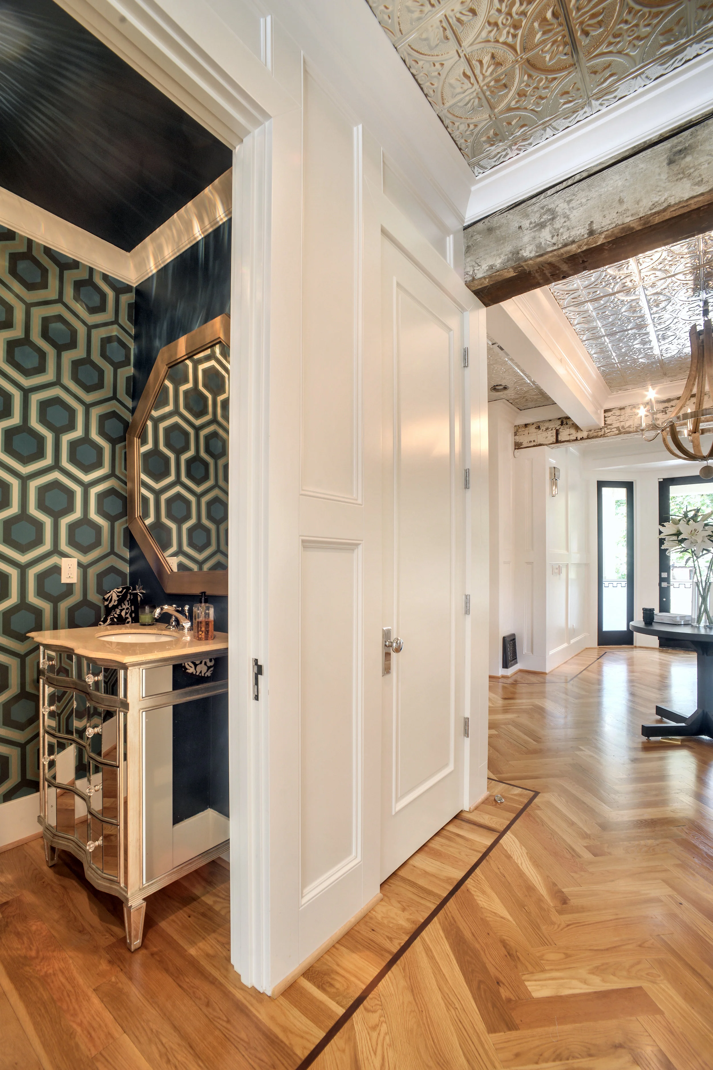 2134NE19thAve-0202fn.jpg