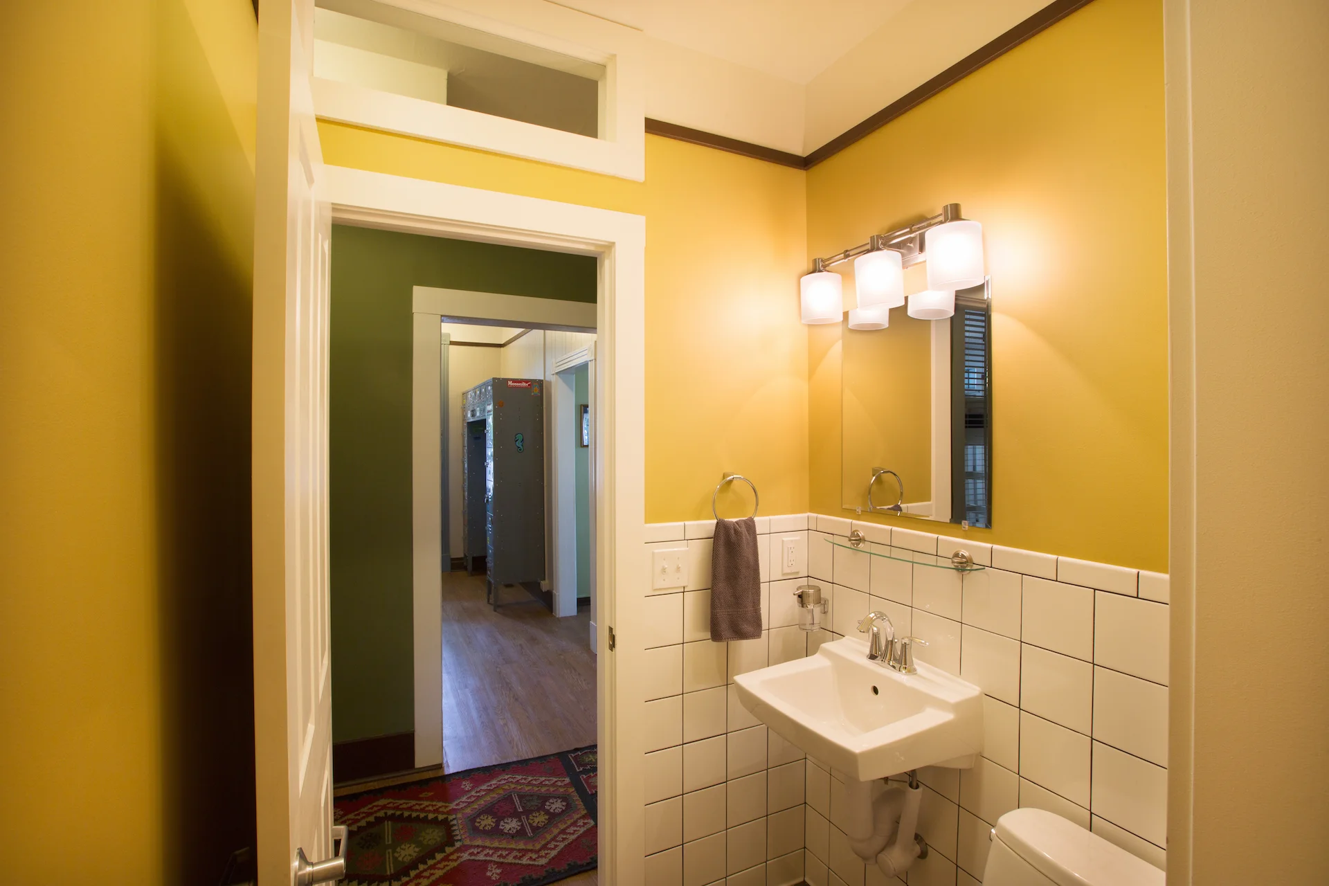 Shady_Spruce_Hostel_Pam_Voth_Photography_020.jpg