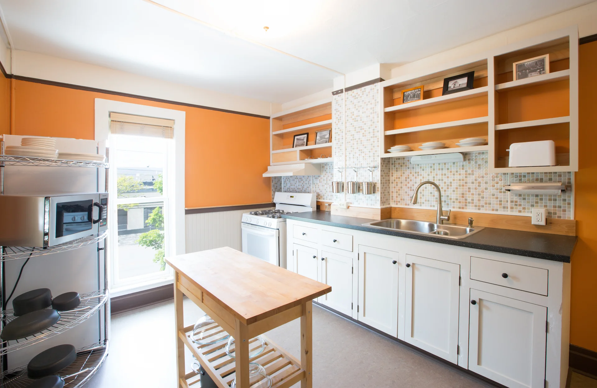 Shady_Spruce_Hostel_Pam_Voth_Photography_024.jpg