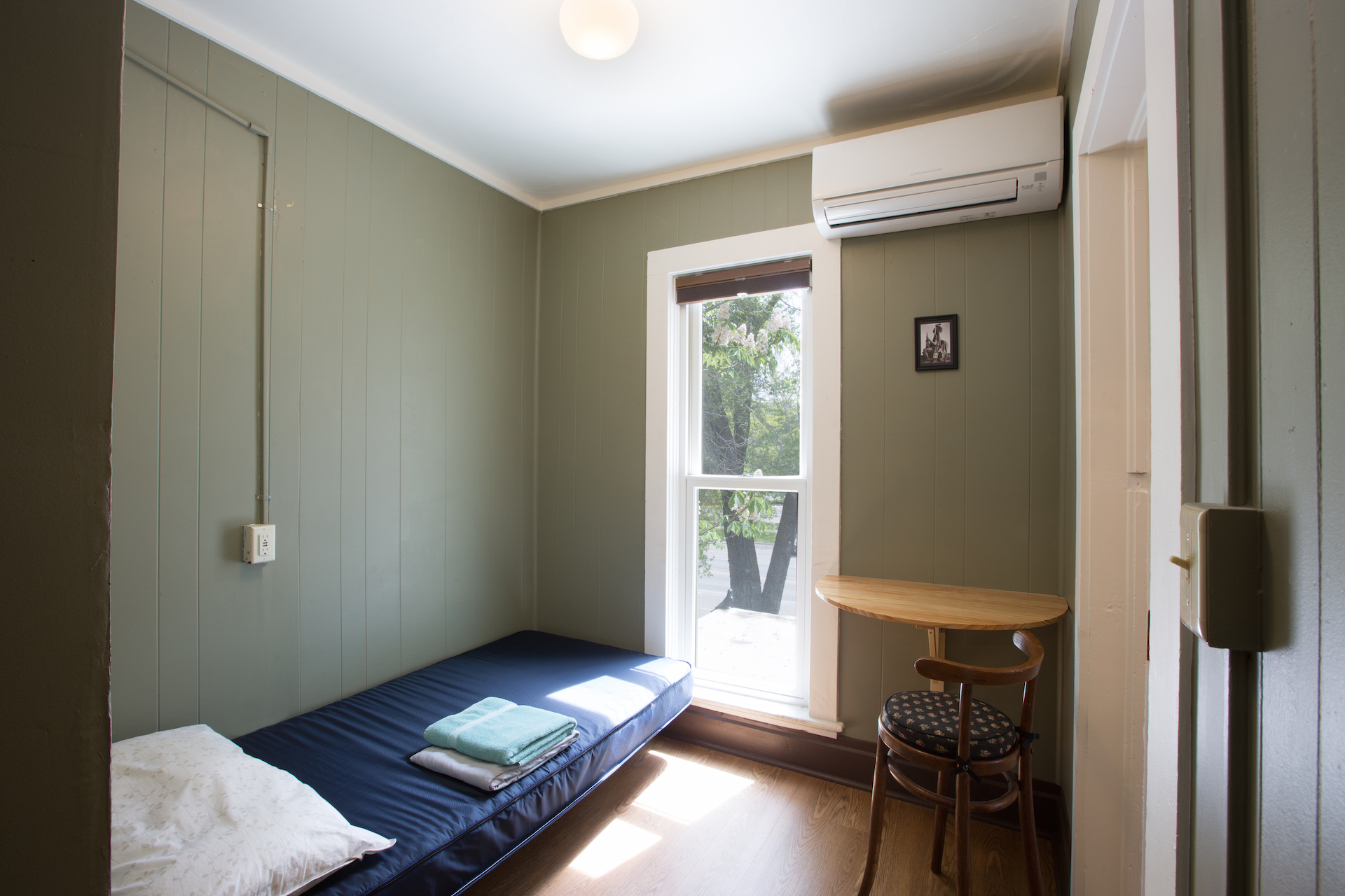 Shady_Spruce_Hostel_Pam_Voth_Photography_030.jpg
