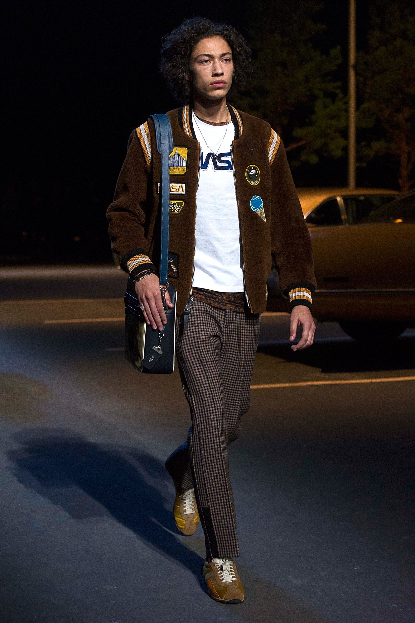 31-coach-menswear-fall-womenswear-pre-fall-2017.jpg