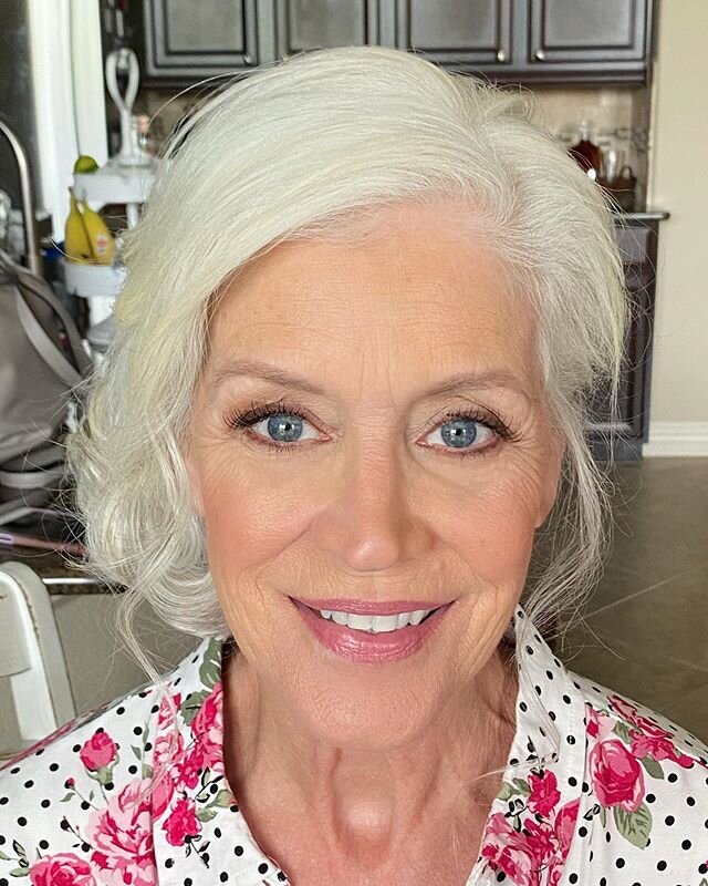 Another beautiful bride we&rsquo;re so excited to be working with. 💗💗
#sunnyhairandmakeup