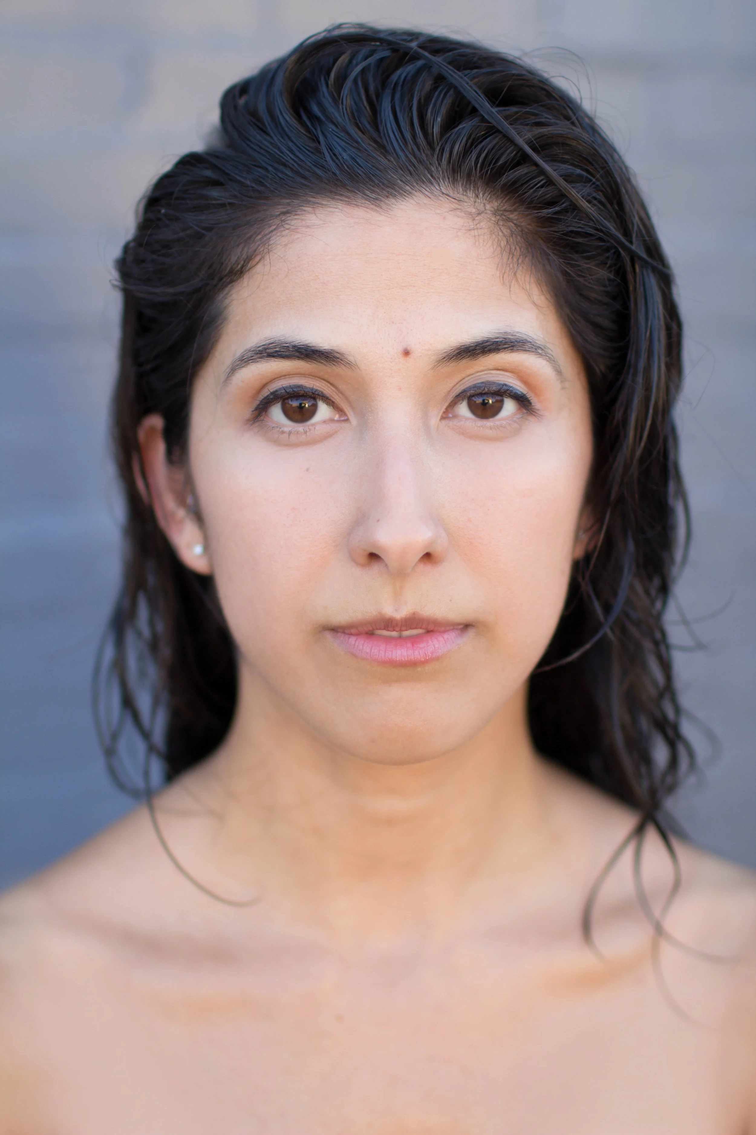  LAURA GUTIERREZ Laura Gutierrez is a performing artist and choreographer based in Houston. A graduate of the High School for the Performing and Visual Arts, she received a BFA in Contemporary Dance from the University of North Carolina School of the Arts, where she was awarded a William R. Kenan, Jr., Performing Arts Fellowship at Lincoln Center Education. Gutierrez has performed at the American Dance Institute, Biennale de la Danse de Lyon, BAM Next Wave Festival, Soluna Festival, CounterCurrent Festival, Brisbane Festival and in museums such as The Menil Collection, Contemporary Arts Museum–Houston, the Fabric Workshop Museum, DiverseWorks, SCAD Museum of Art and The Guggenheim. While her own choreography has been seen at Lincoln Center’s Clark Studio Theatre, Evelyn Rubenstein Jewish Community Center, Triskelion Arts, Nicole Longnecker Gallery, Sicardi Gallery and MATCH Houston. She has been performing in works by Jonah Boaker since 2012, and in 2014 was named one of Dance Magazine’s “25 to Watch.” Artist Statement: Gutierrez repertoire includes a series of solo works and concert dance works as well as choreographic projects that challenge audiences theater experiences in non traditional performance venues, such as but not limited to museums and galleries. She plays with movement themes inspired by postmodern dance, classical ballet, and the visual arts.