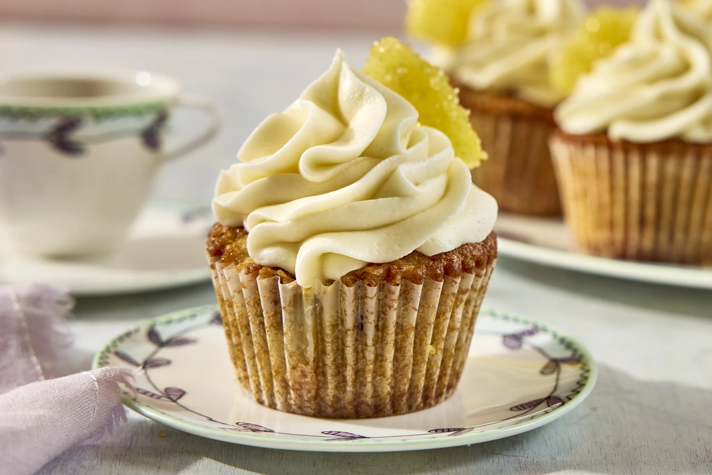 hummingbird-cupcakes-with-candied-pineapple-wedges_audit3737_beauty-78.jpeg