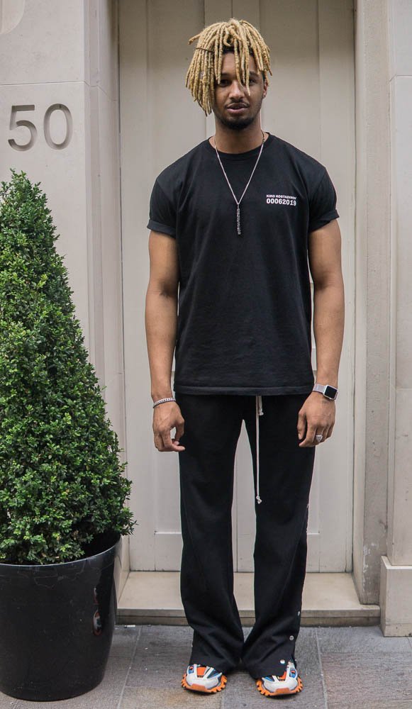 London - Knitghsbridge - Model Duo (2 of 21).jpg