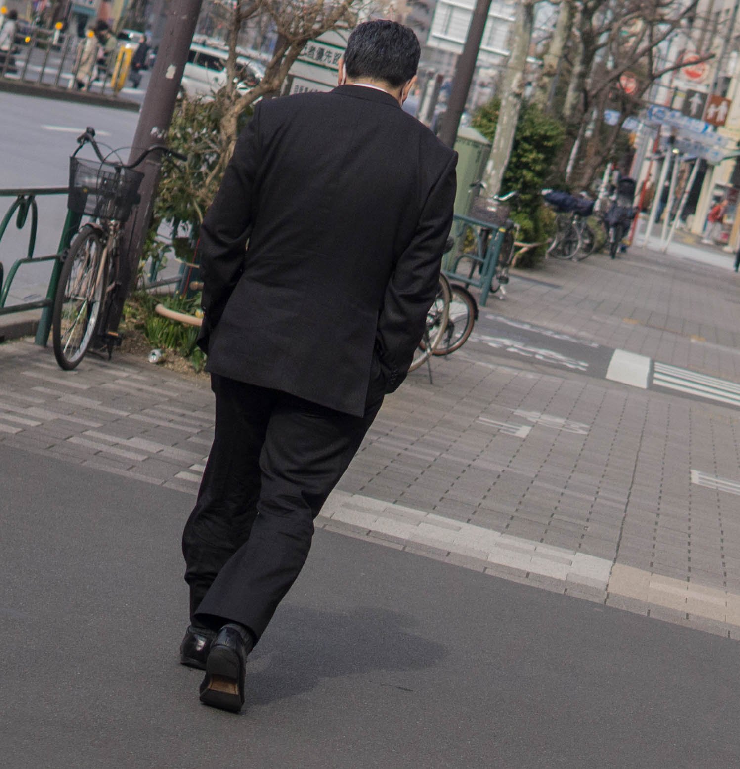 Japan- Tokyo - Suit IIII.jpg