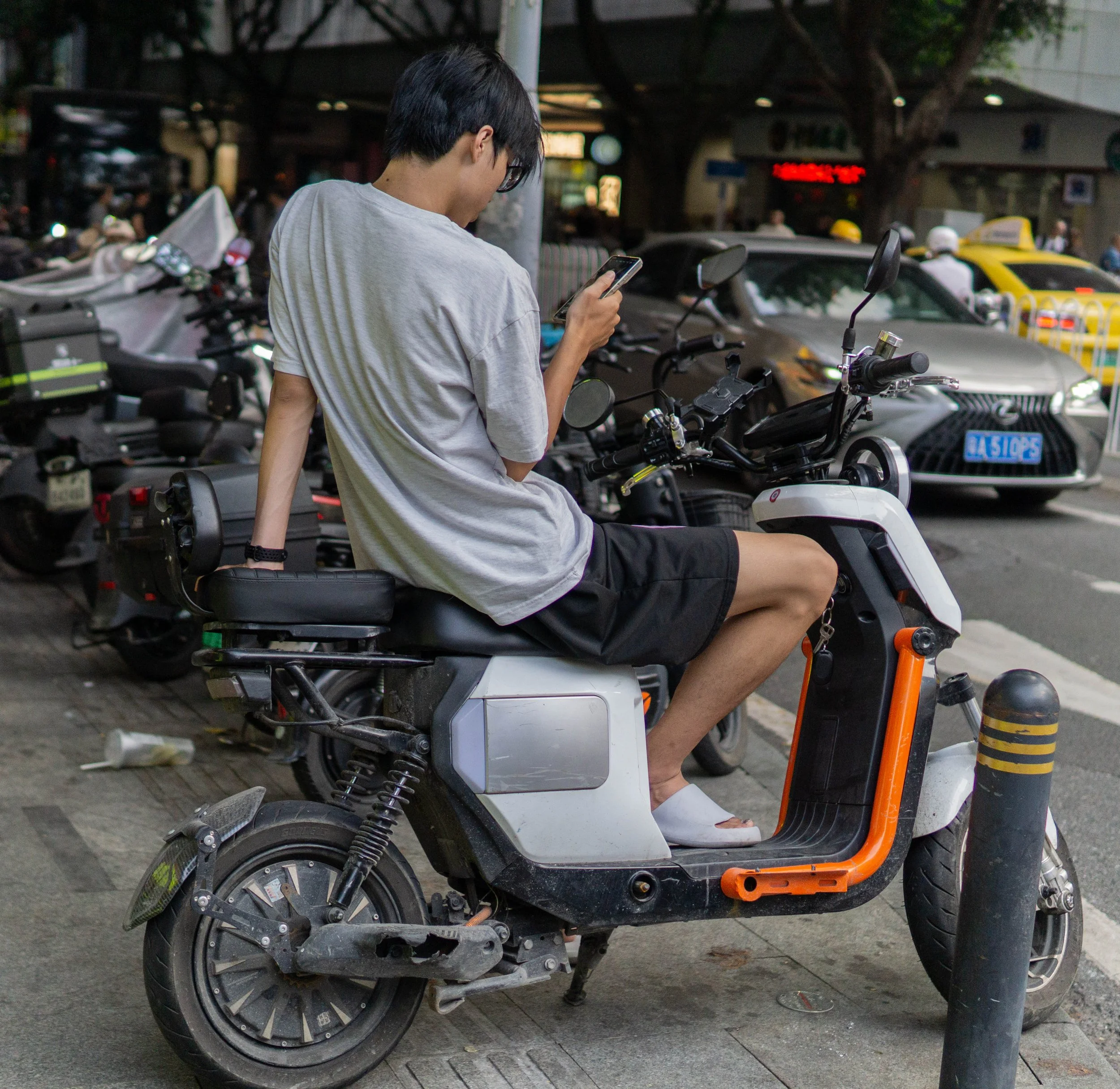 China - Guangzhou - Streets-32.jpg