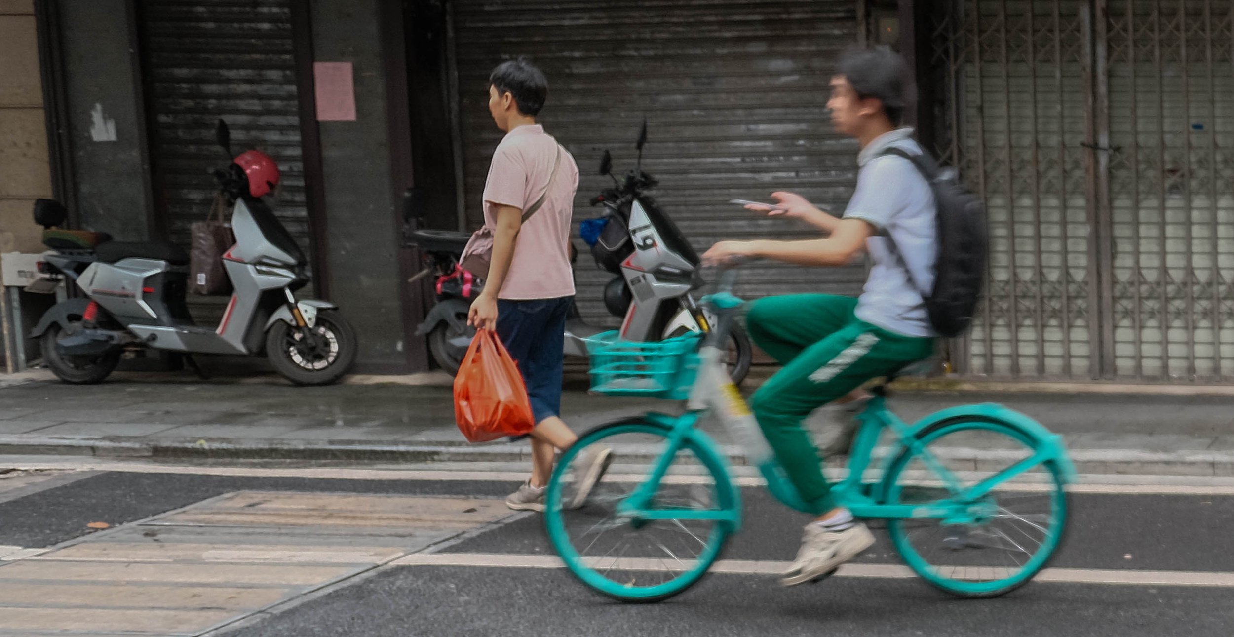China - Guangzhou - Streets II Fuji-6.jpg