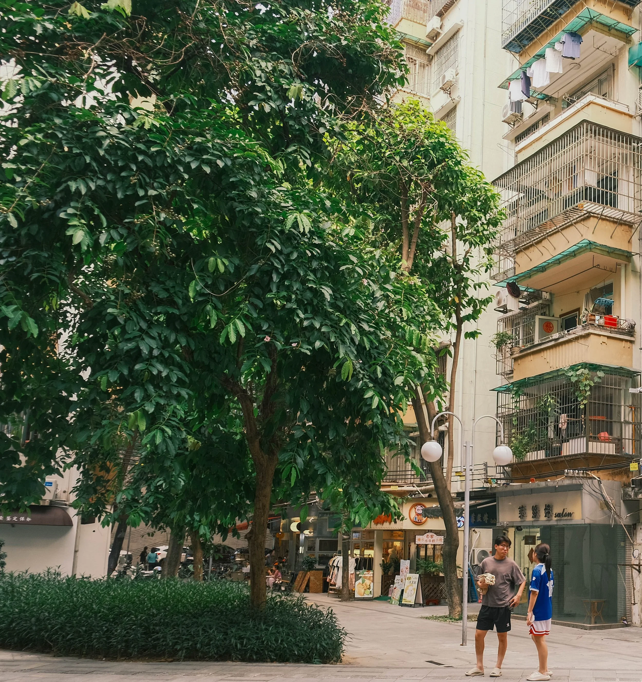 China - Guangzhou - Streets II Fuji-74.jpg