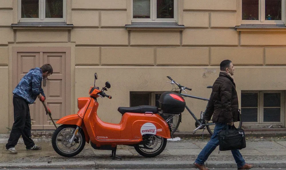 Europe - Germany - Berlin - Paths Cross (5 of 6).jpg