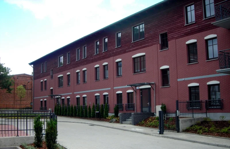 w051.jpg