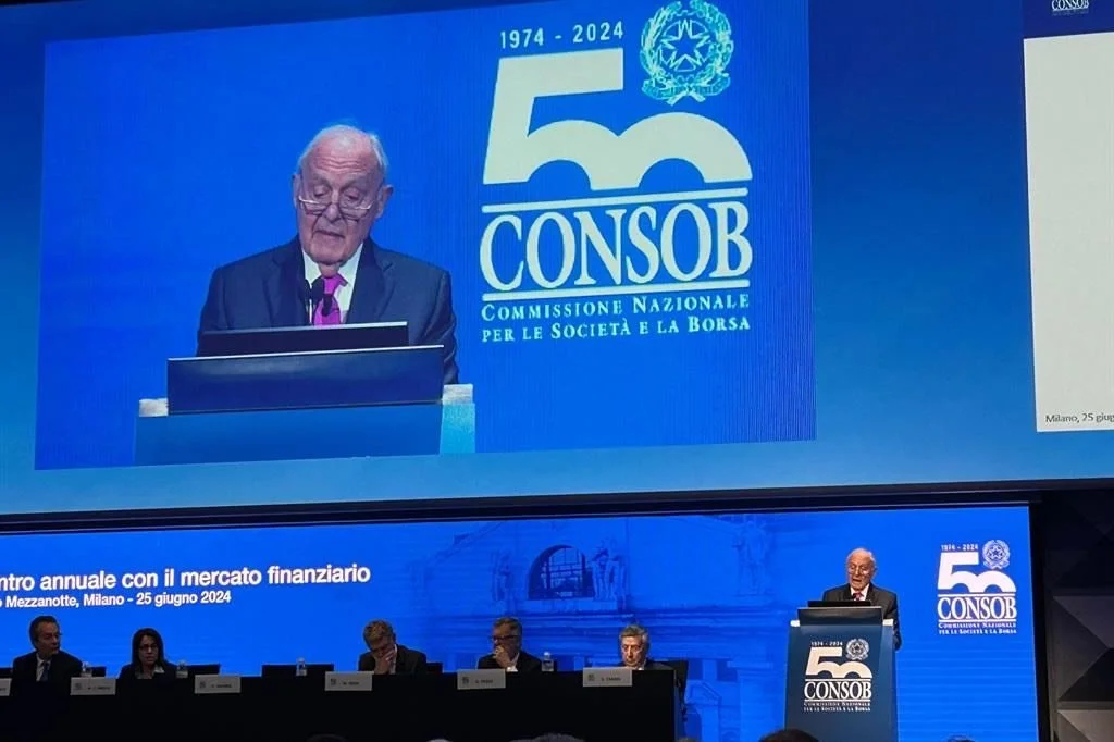 Savona saluta la Consob: “Serve un nuovo ordine monetario internazionale”