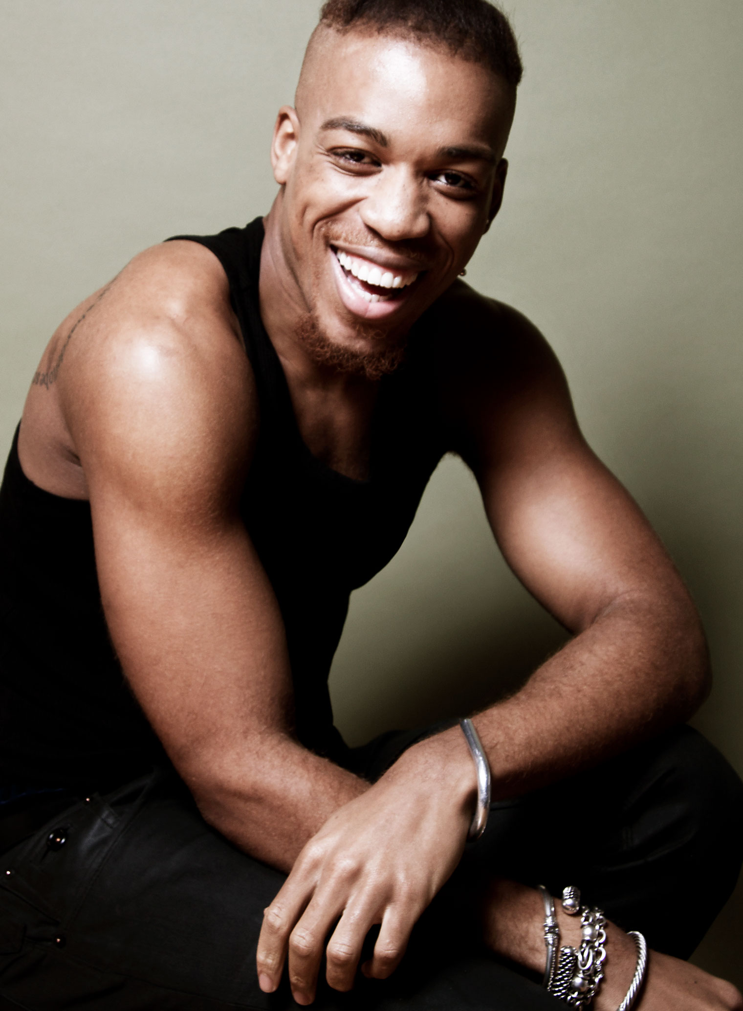 Vernon-Biography-small-headshot.jpg