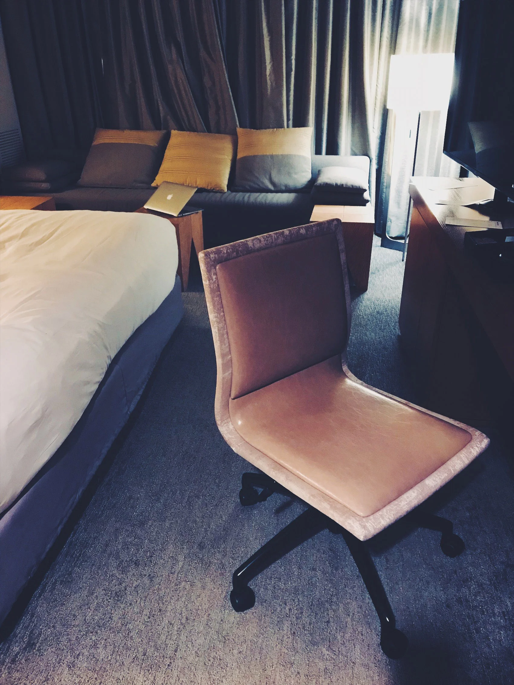 Empty Vintage Chair | Chicago, Il