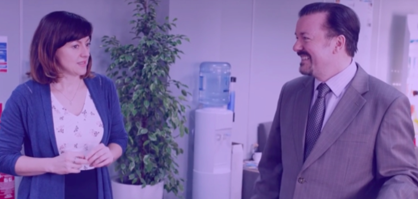 Le meilleur “mauvais manager” de tous les temps, c’est Ricky Gervais dans “ The Office” . À voir !