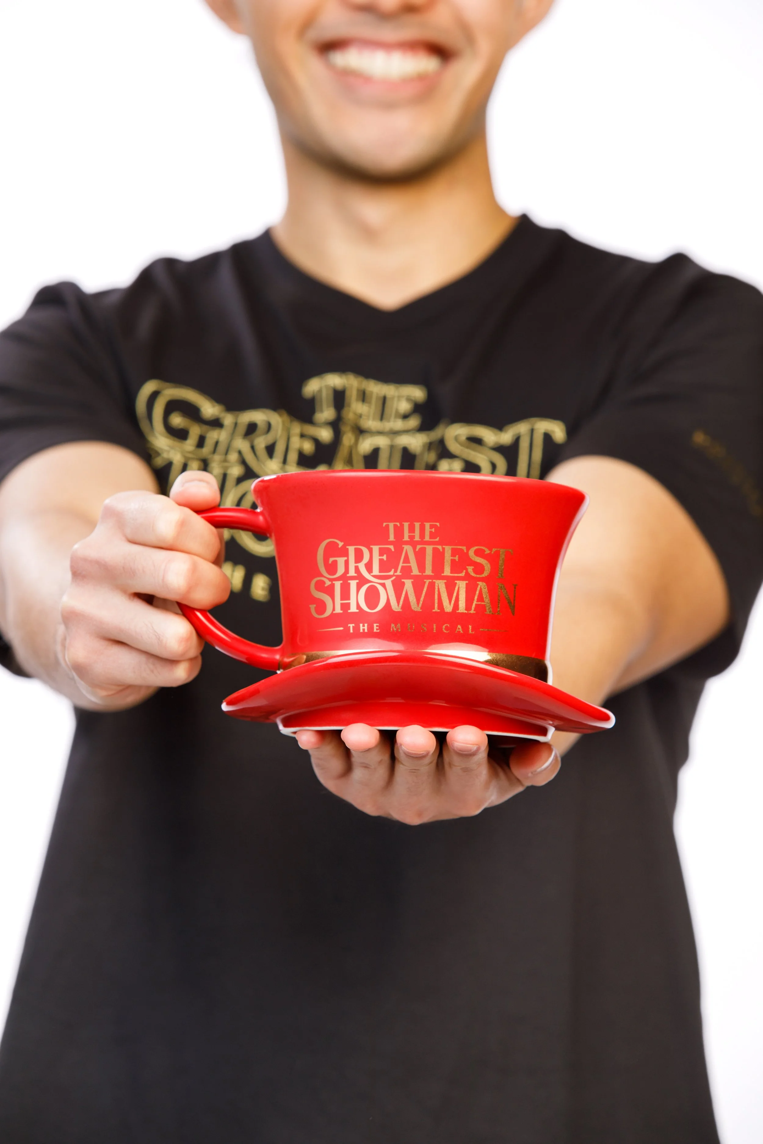 TGS_MODEL_TOP HAT MUG_ADULT.jpg