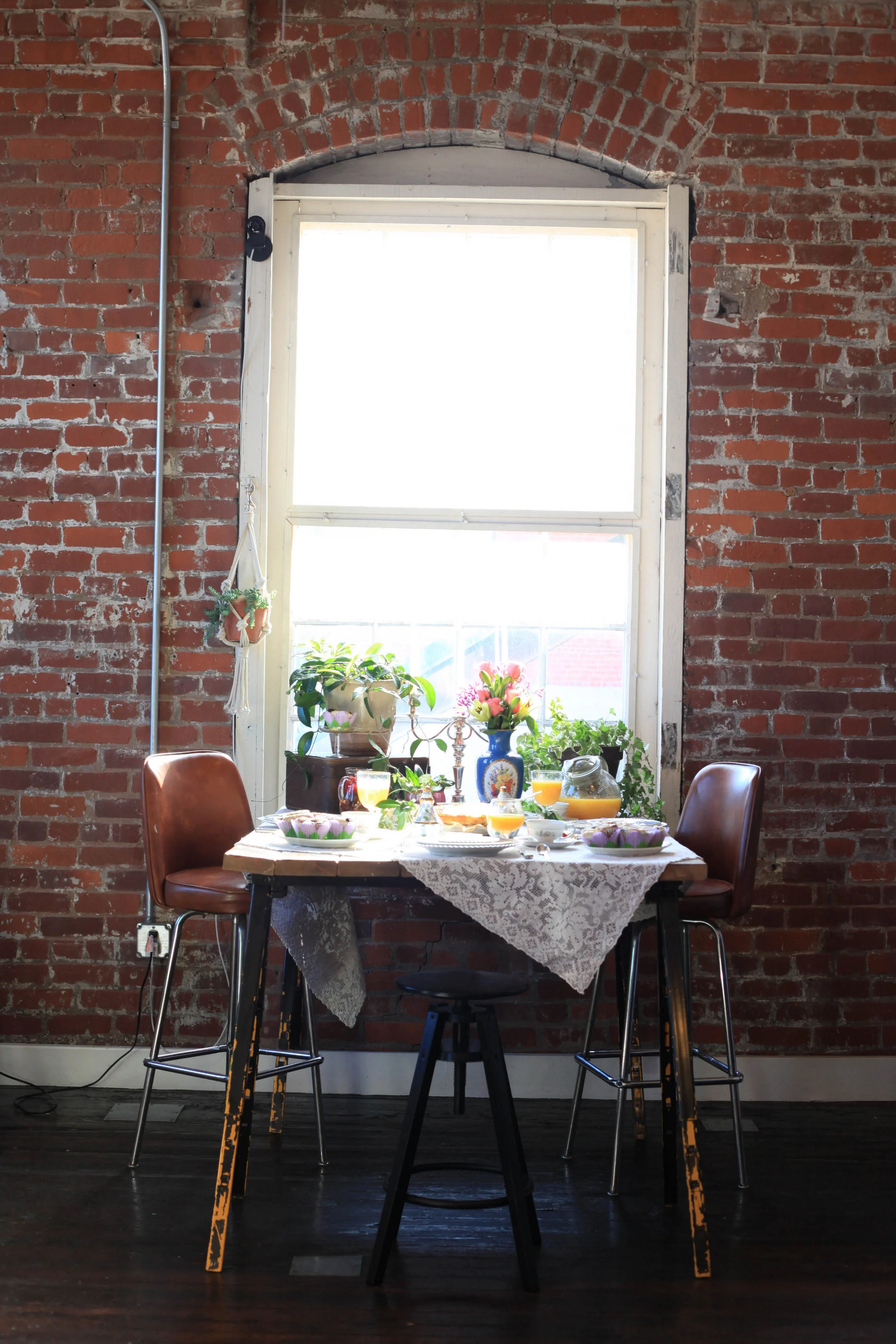 Clutch Guide Breakfast Styled Shoot-PASS Edits-0064.jpg