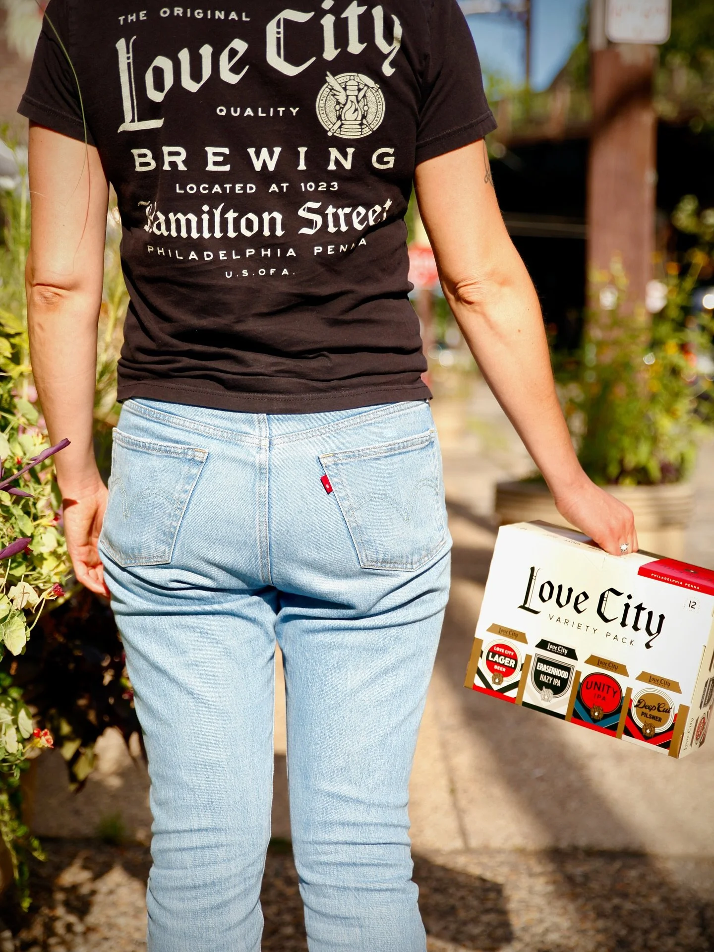 Y&rsquo;all know we have variety packs, right? A pre-packaged 12-pack of 4 different beers!🎁🍺 They&rsquo;re great for gatherings &mdash; pick one up, take it right to the tailgate. Always available in the taproom, so grab one today.

#PhillyBeer #B