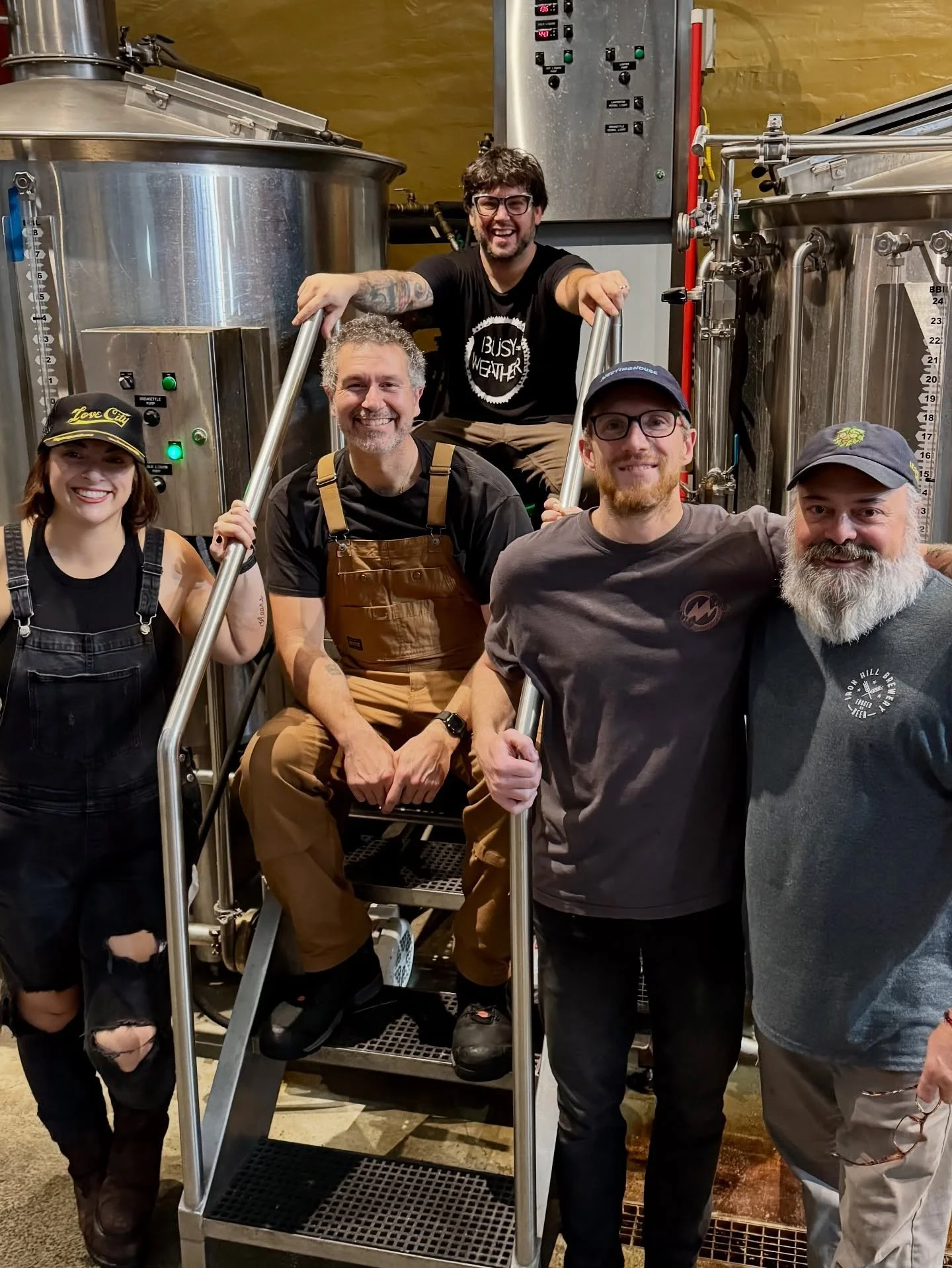 💥Philly vs. Jersey?🥊 Nah, we&rsquo;re working together!🤝 We brewed a beer with our friends at @tonewoodbrewing and it&rsquo;s available now in our taproom! This West Coast-style Pale ale is an updated version of the classic American pale ale. Made