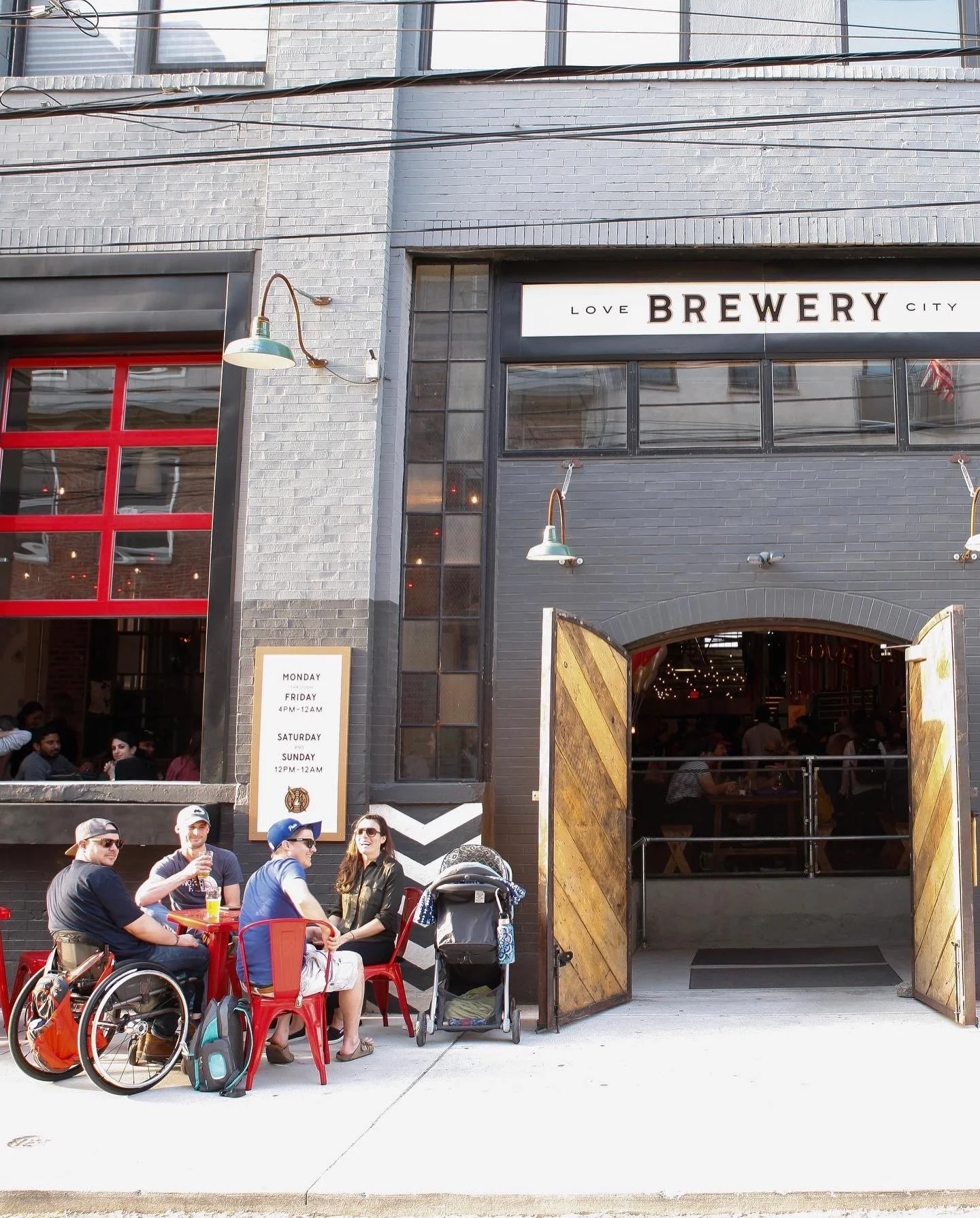 Summer, officially (even if the weather hasn&rsquo;t gotten the memo)🍺☀️ We&rsquo;re open today from 12-8pm &mdash; come pull up, kick your shoes off (metaphorically, please keep them on), and start the season right.&nbsp;
🦉1-3pm: Baby Owl meet &am