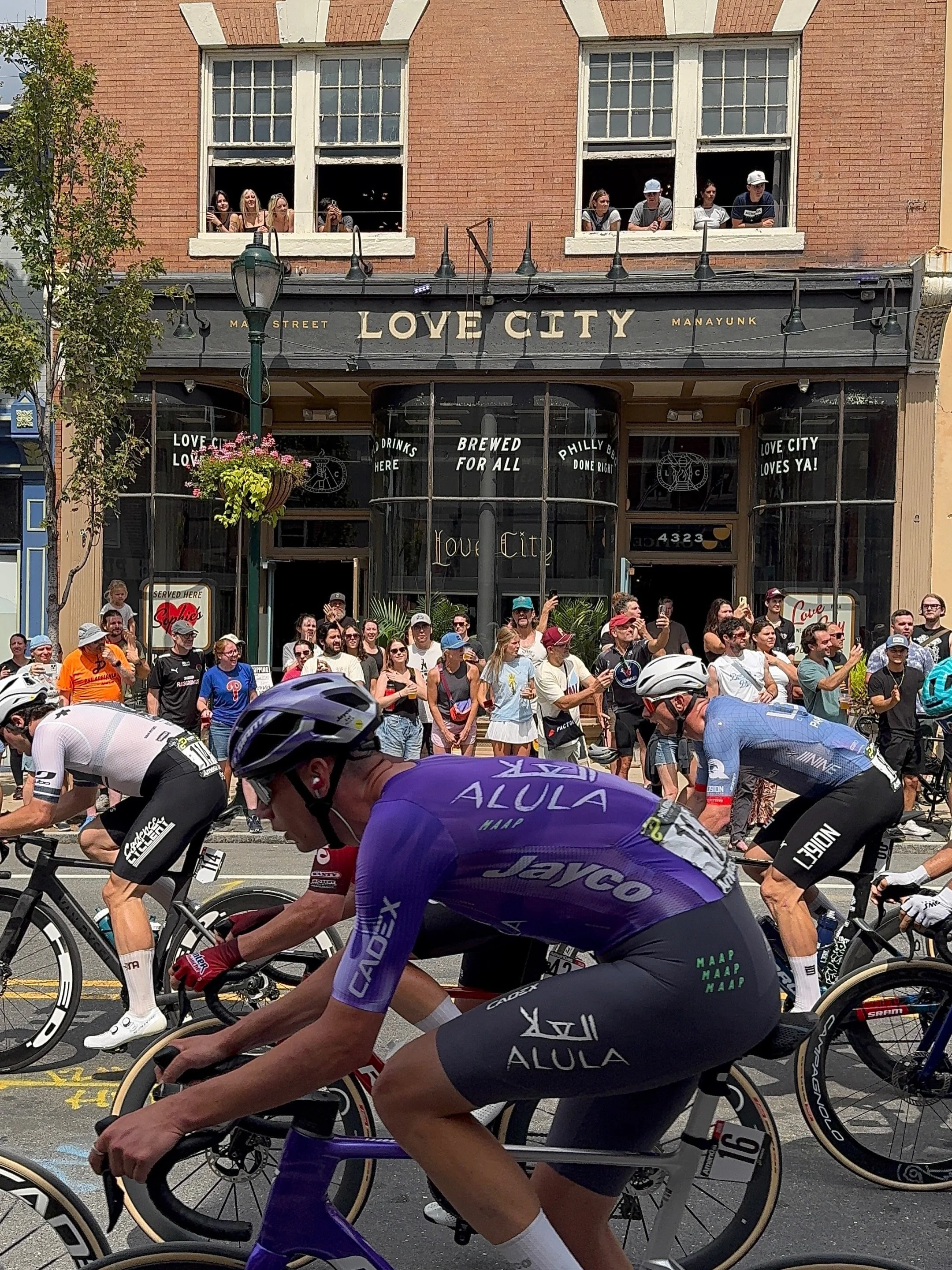 That&rsquo;s a wrap on Philadelphia Cycling Classic weekend and Manayunk showed all the way up. 🚴&zwj;♀️🍺 Every window packed, the crowd spilling out onto Main Street, and somehow we still kept the bloody marys coming &mdash; turns out watching peo