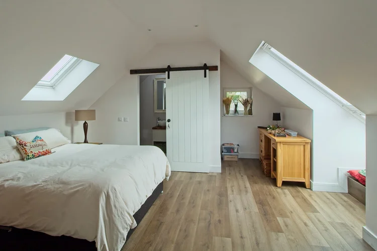 Loft Conversions: An Expert Guide to Boosting Space & Value — Vellow ...