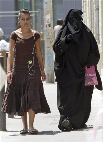french_burqa.jpg