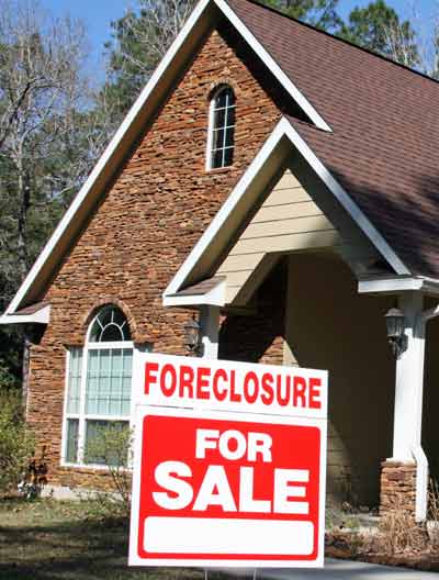 foreclosure-sign-house.jpg